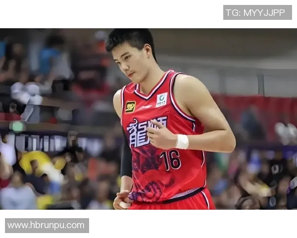 焦泊乔的成长之路：从青涩少年到职场精英的蜕变故事